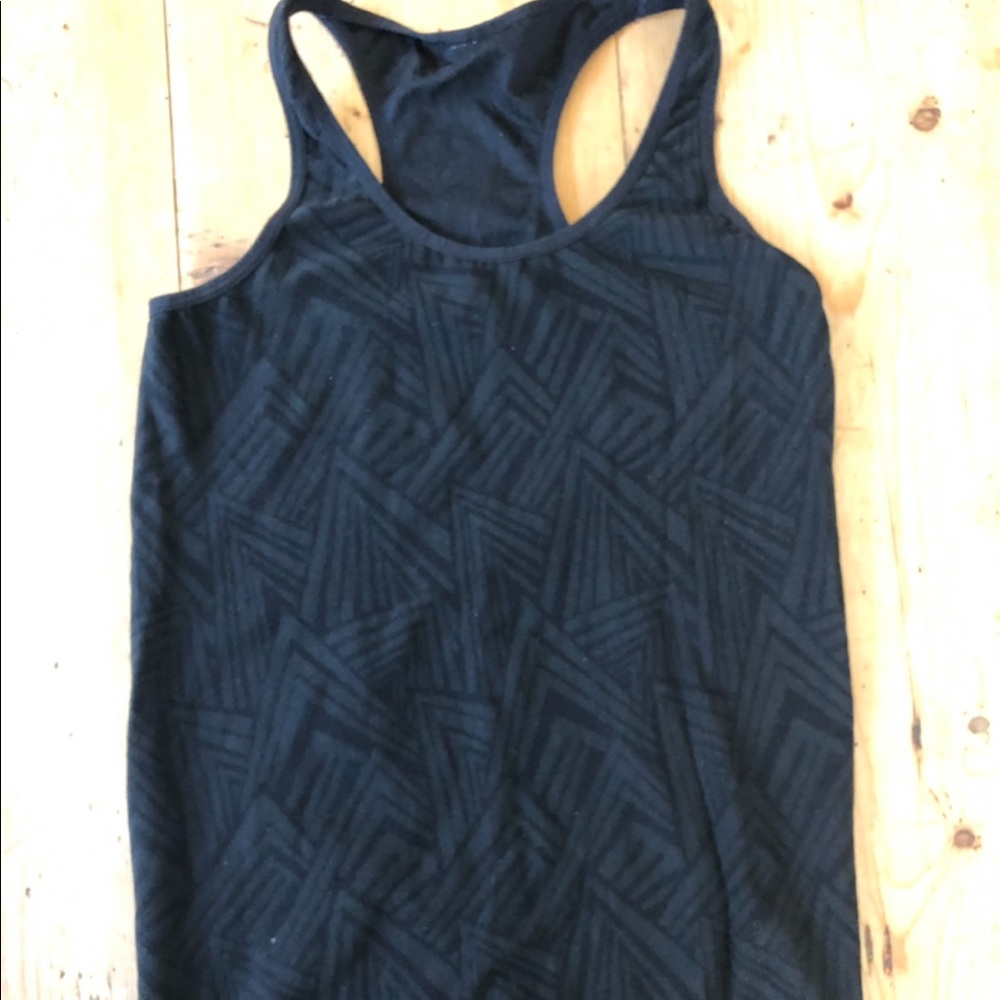 Black Fabletics tank